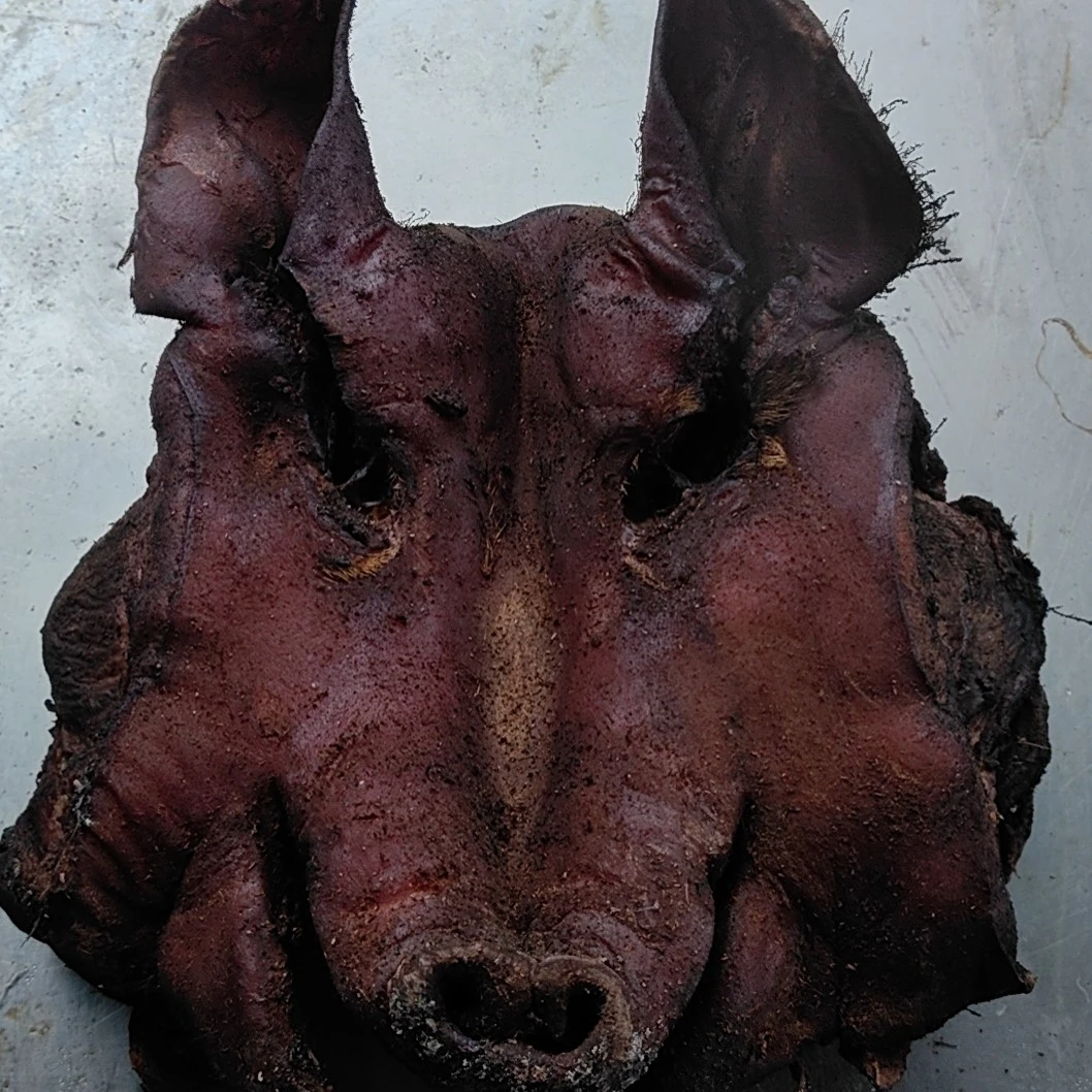 湖南怀化烟熏腊猪脚猪排腊狗肉腊肠正宗农家传统工艺特产