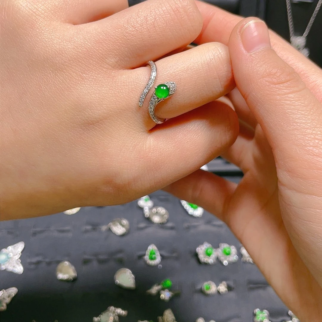 翡翠戒指银S925镶嵌戒指