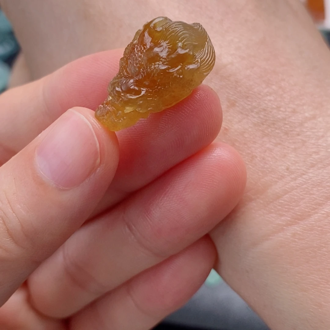 定制翡翠未镶嵌龙