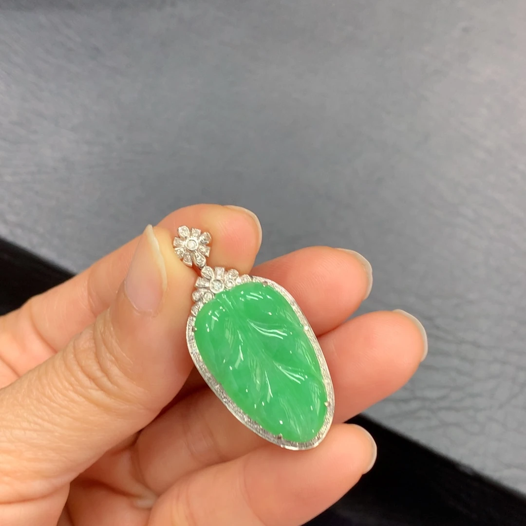 翡翠18K金镶嵌吊坠(不含链)