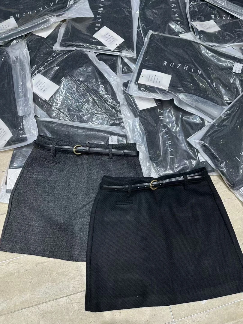 韩系百搭A字高腰毛呢半裙