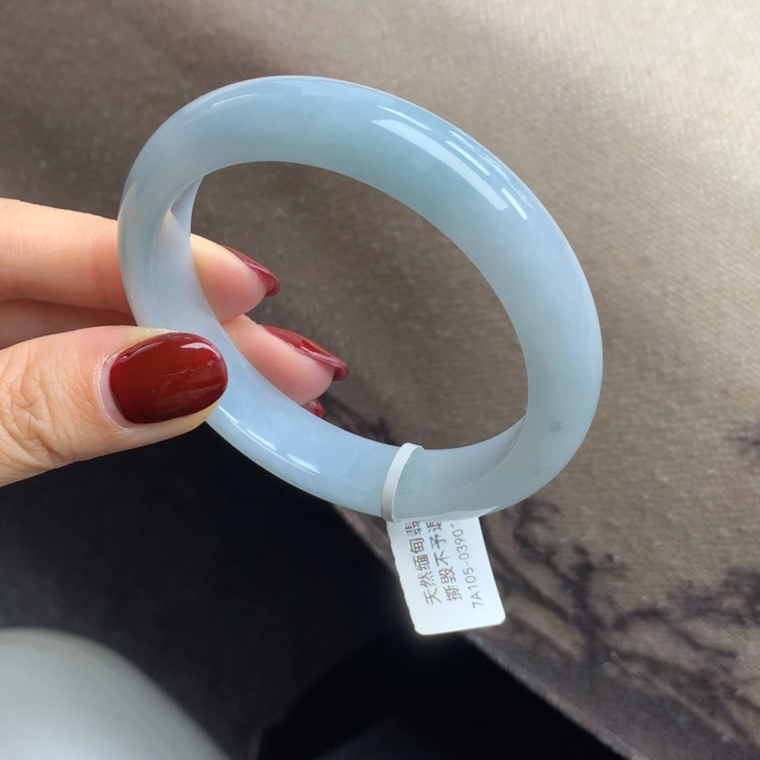 翡翠未镶嵌手镯纯色