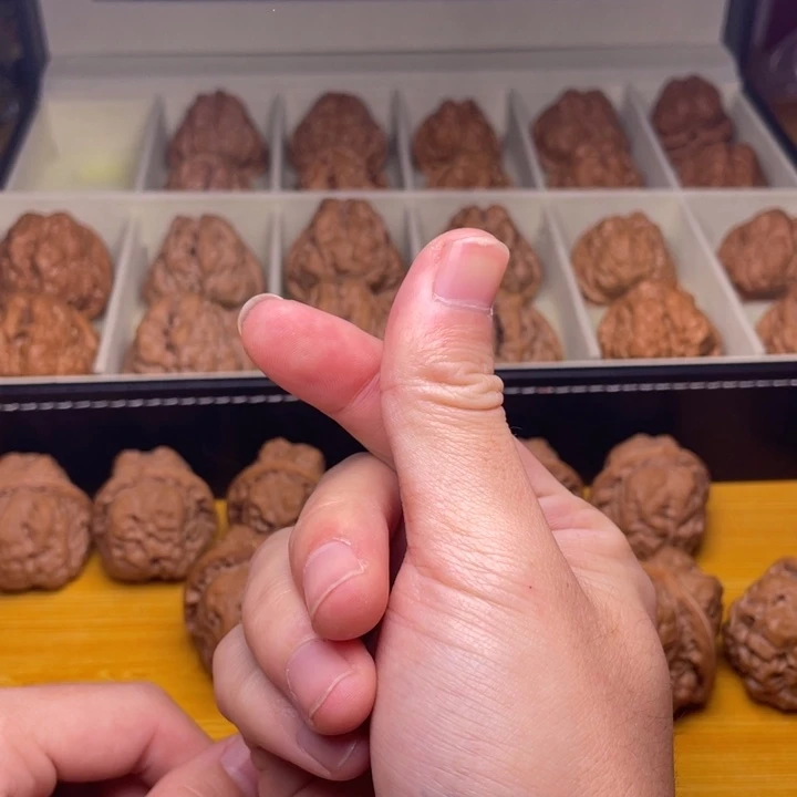 ****.吊坠文玩核桃真心66666