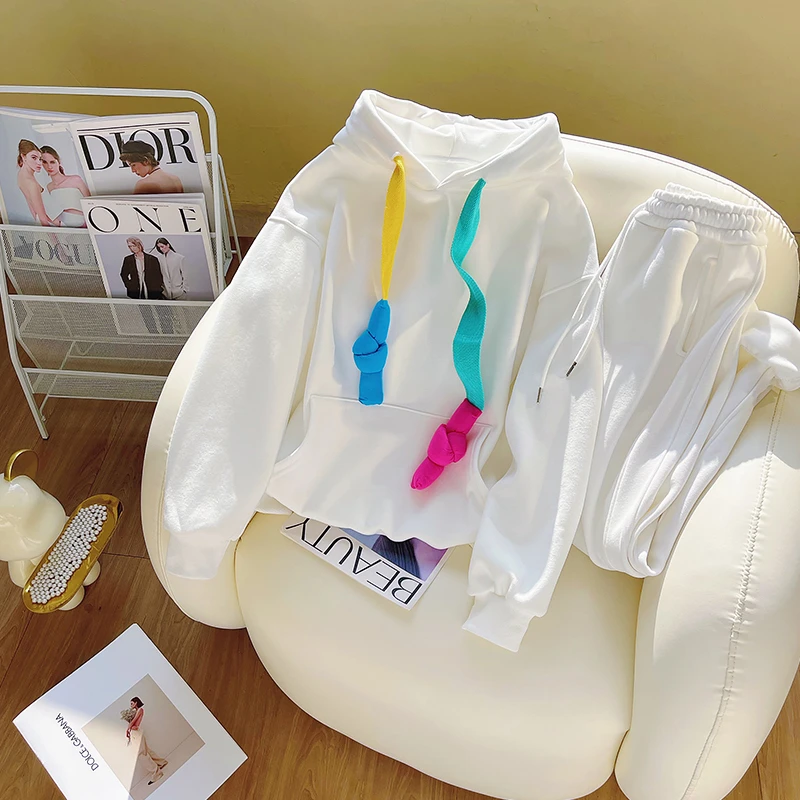 欧货时尚彩色帽绳休闲运动套装女2026秋冬小个子加厚显瘦两件套潮