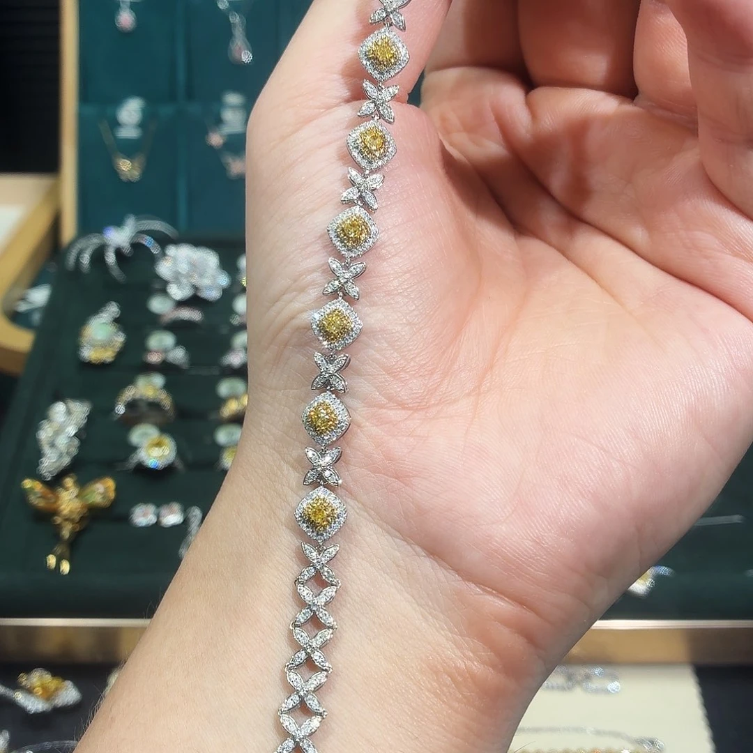 手链18K金镶嵌钻石