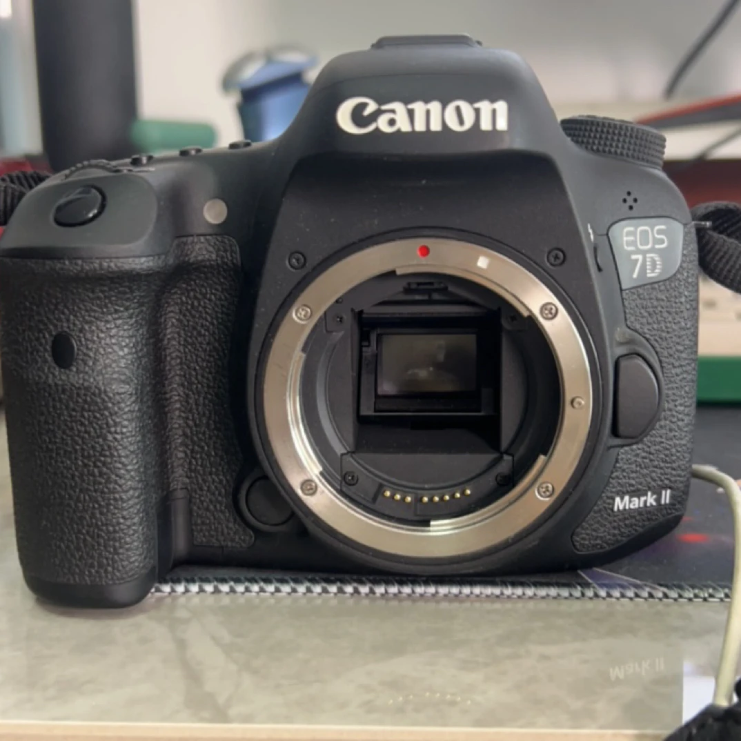 准新品 佳能 专业级数码单反相机7D2高清拍照摄影适用旅行