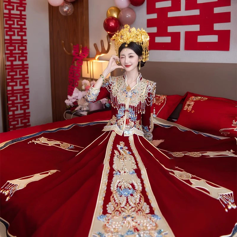 秀禾服婚服2025新款新娘结婚中式礼服出阁出嫁高端秀和服V领大码