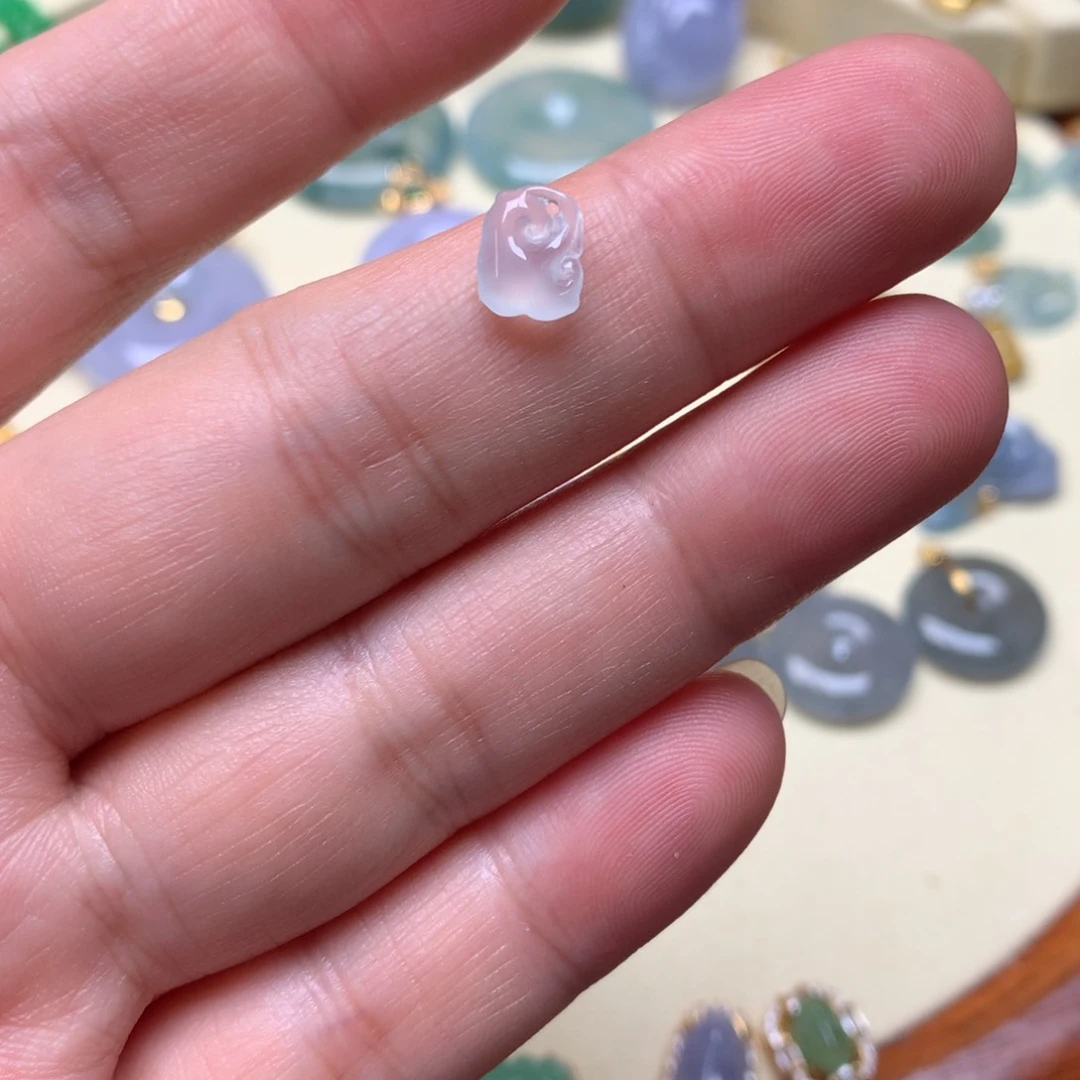 翡翠未镶嵌颈饰Z*.翡翠如意