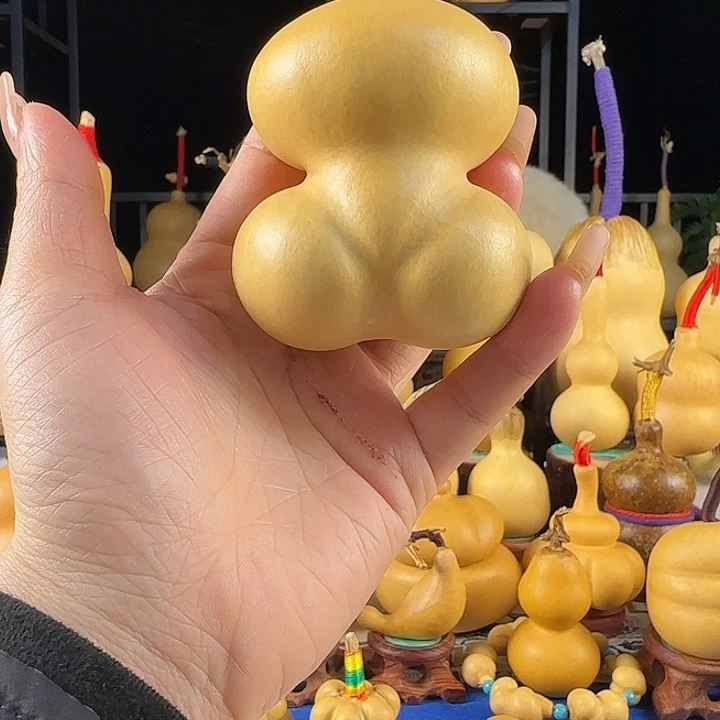 福****大叶紫檀（黑酸枝木类）