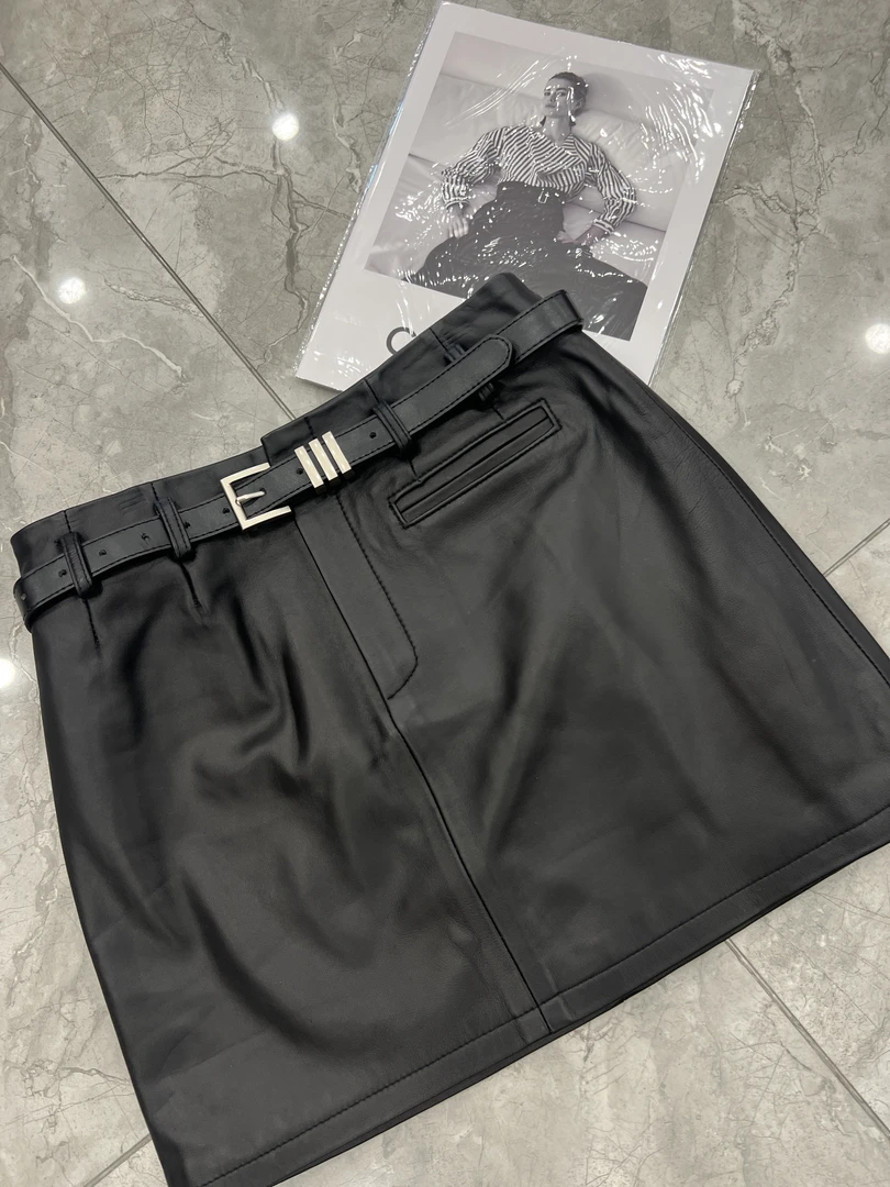 {潮野-Cyer}欧货生活馆设计师皮裙版型超正原版真皮G-084