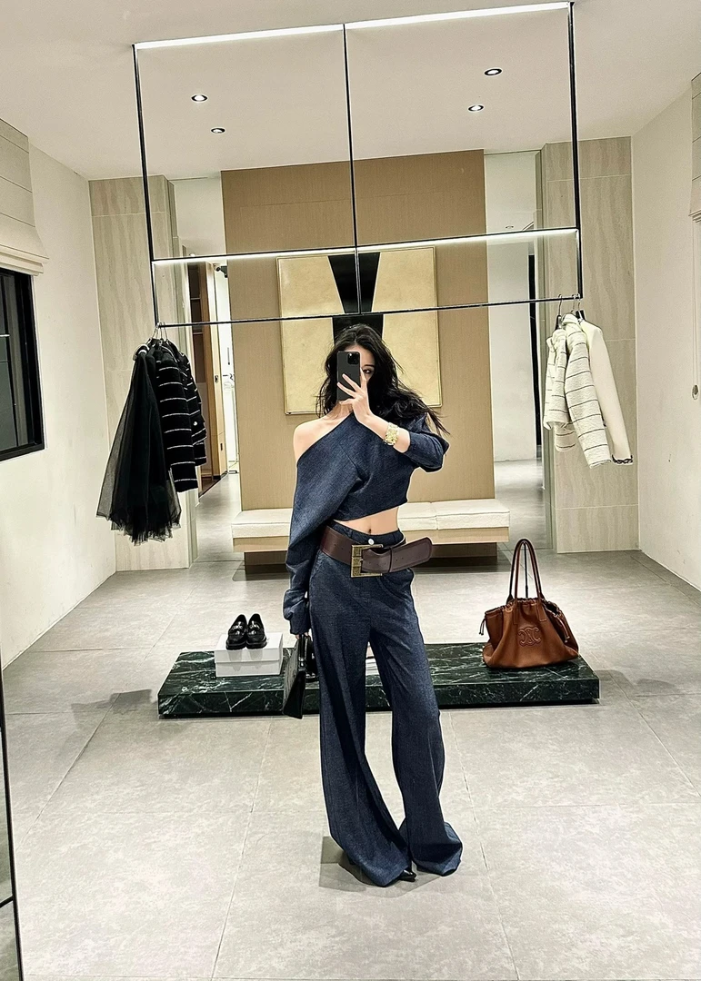 2025春季新款气质一整套穿搭复古高级感斜肩上衣百搭阔腿裤套装