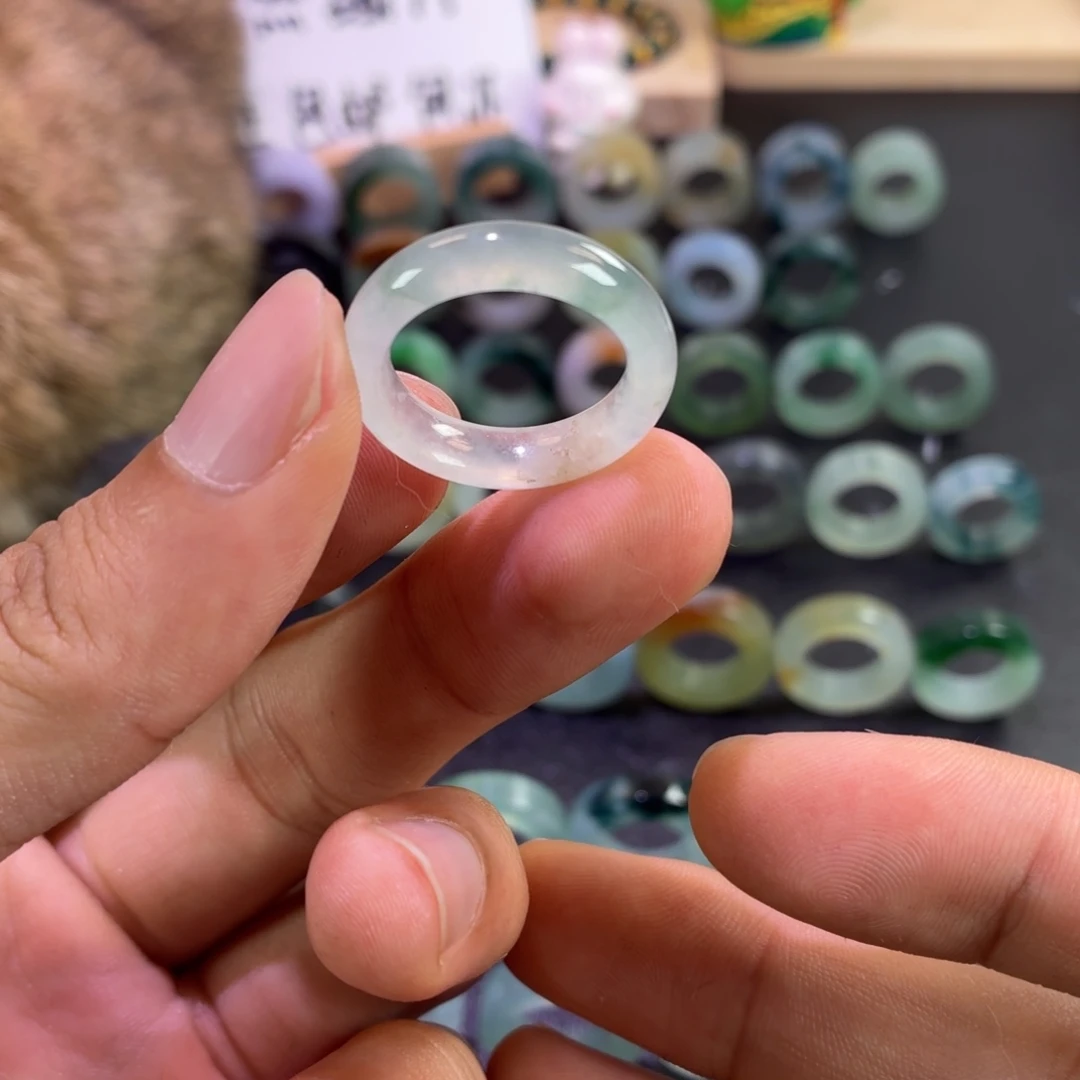 定制翡翠未镶嵌戒指18.3