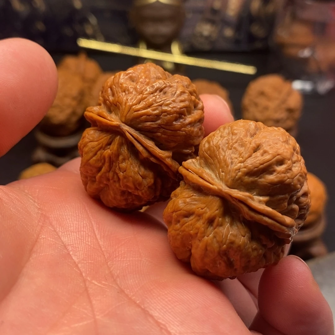 把件文玩核桃开背蛤蟆头