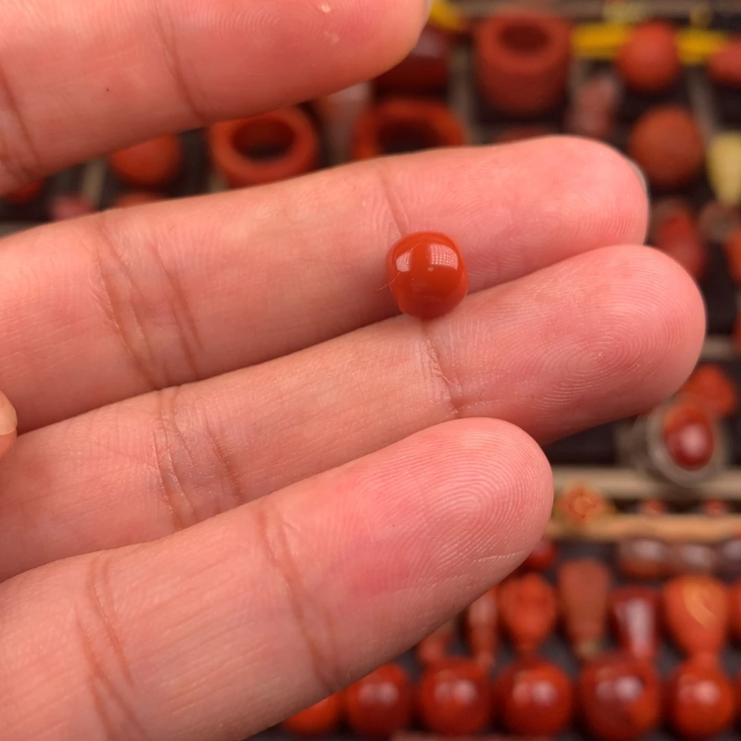 南红玛瑙未镶嵌精工老型单珠7.6