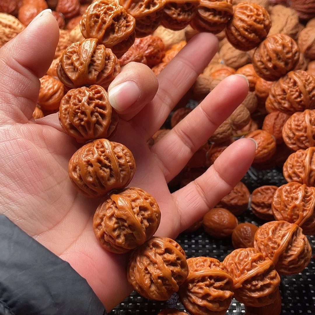 悦***龙文玩核桃手串西瓜八棱