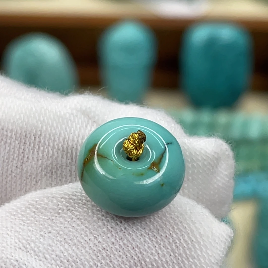 绿松石未镶嵌挂件