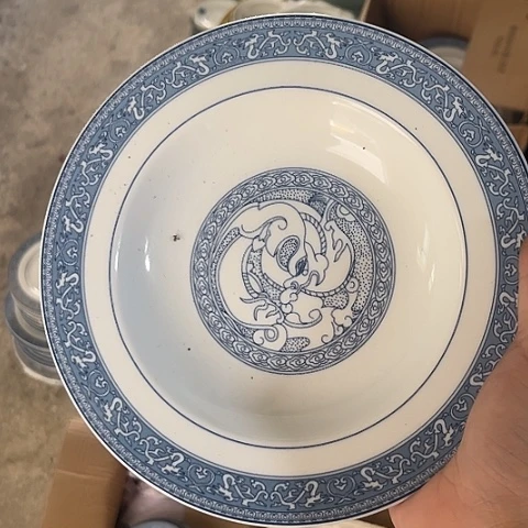 陶瓷8寸深盘一个陶瓷