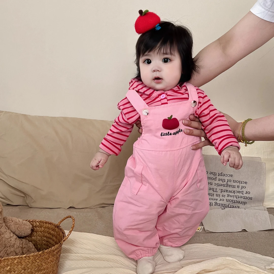 婴儿衣服秋季洋气小套装女童韩系连帽长袖背带裤两件套宝宝秋装