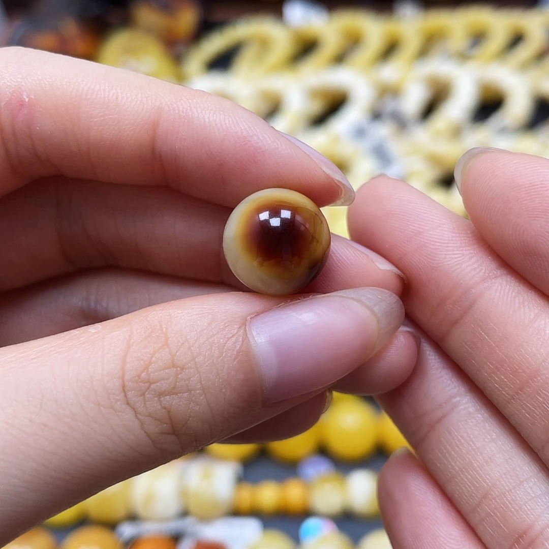 未镶嵌蜜蜡裸石圆珠12.6mm瑕