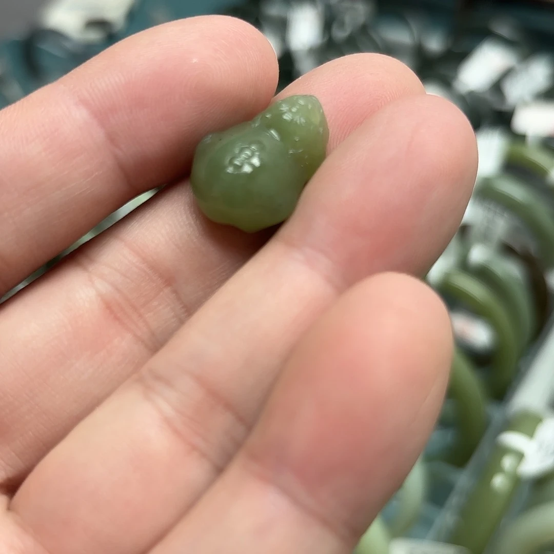 未镶嵌手镯和田玉（糖玉）