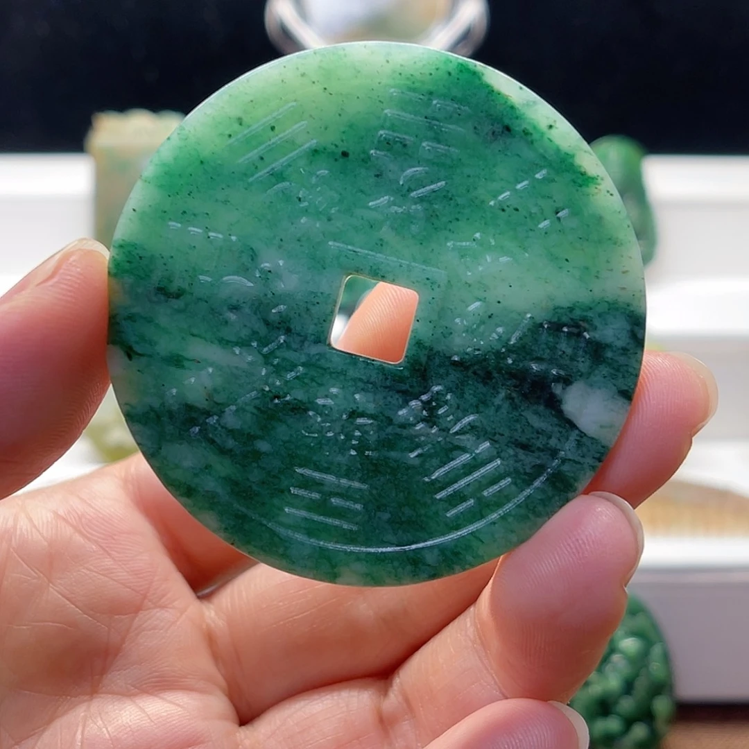 独山玉未镶嵌颈饰