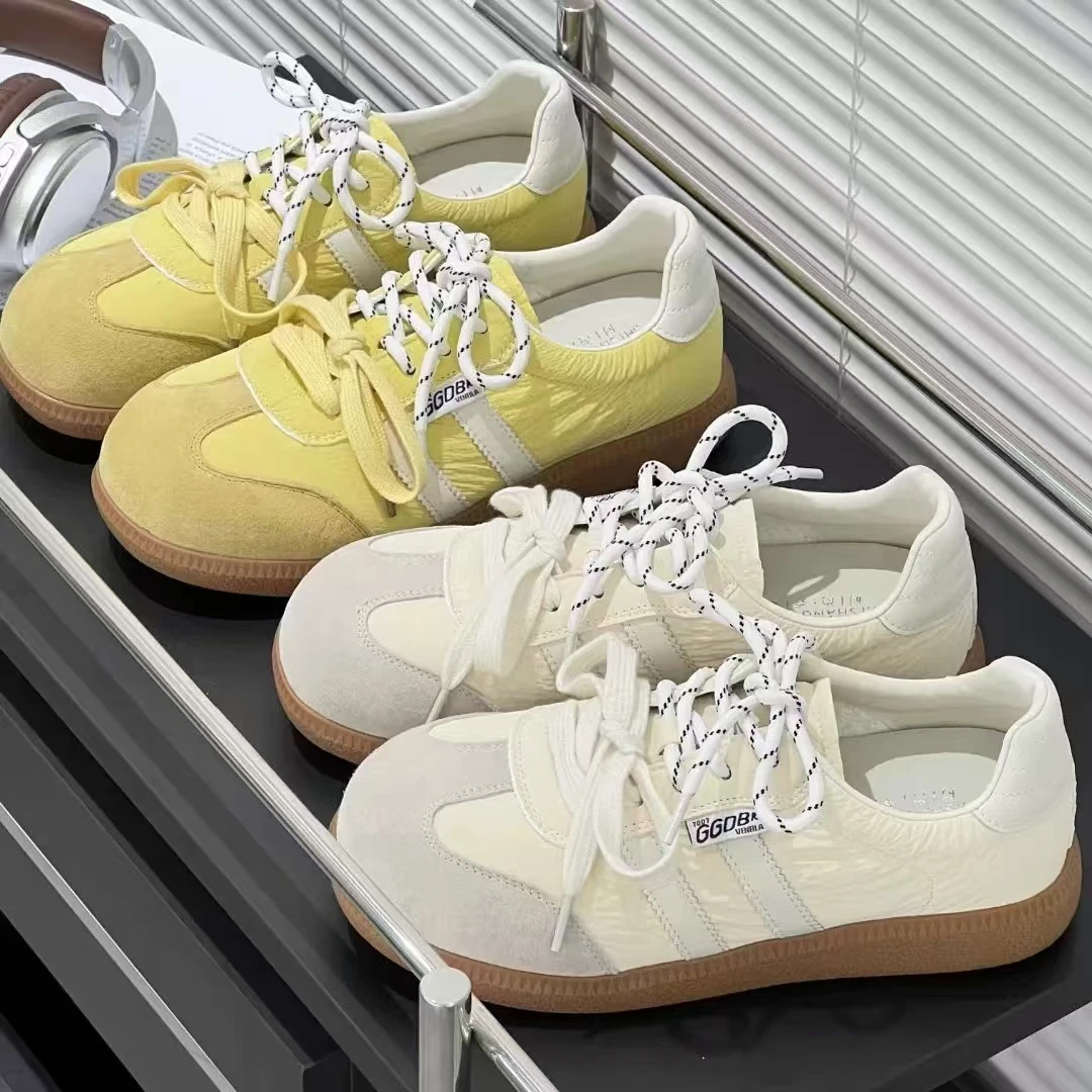 8-260软底德训鞋女2025新款黄色平底舒适百搭轻便休闲运动鞋