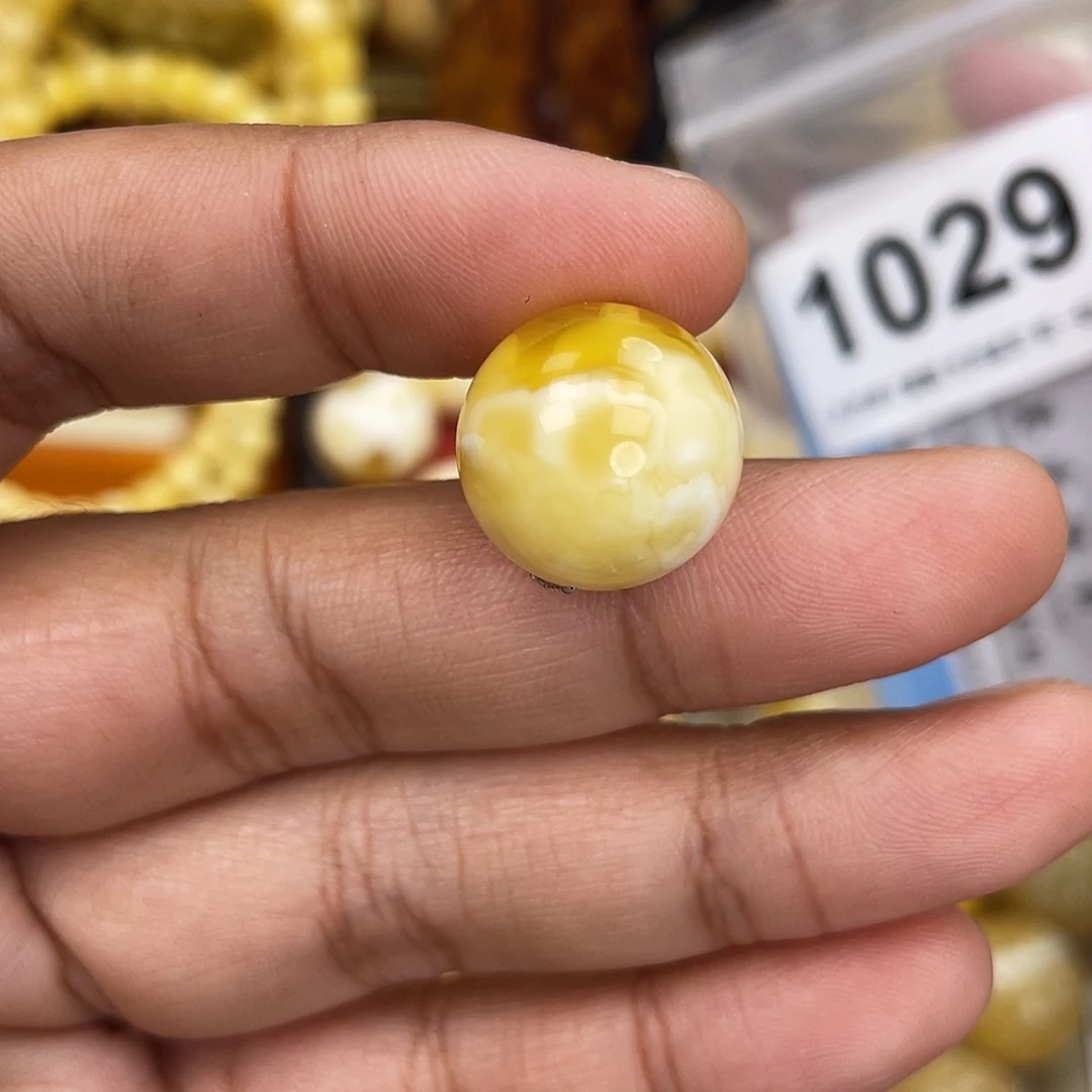 蜜蜡未镶嵌珠宝奇石粉16.5