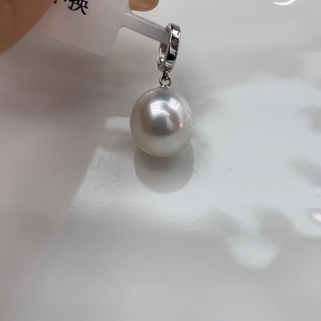 14K金镶嵌颈饰海水珍珠