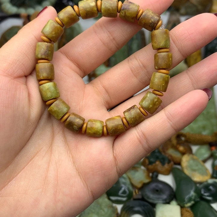 岫岩河磨玉（透闪石质玉）手串未镶嵌夜*