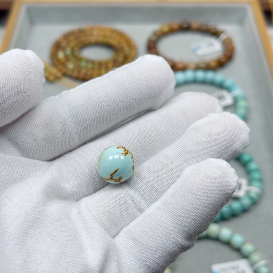 绿松石未镶嵌挂件