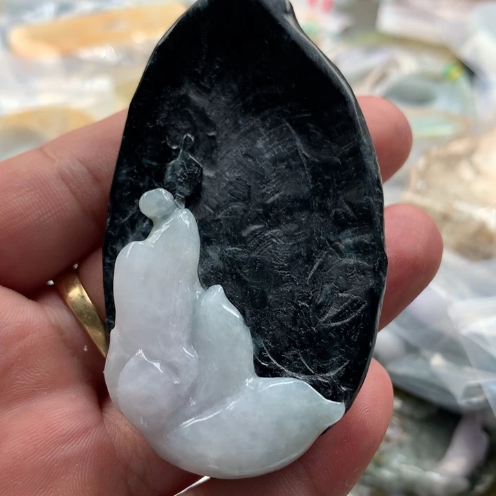翡翠未镶嵌颈饰保真天然a货翡翠