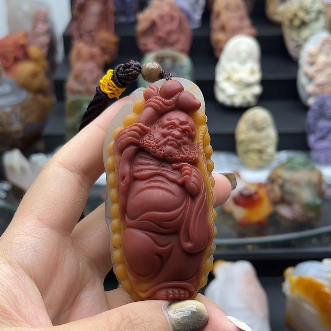 颈饰未镶嵌石英质玉