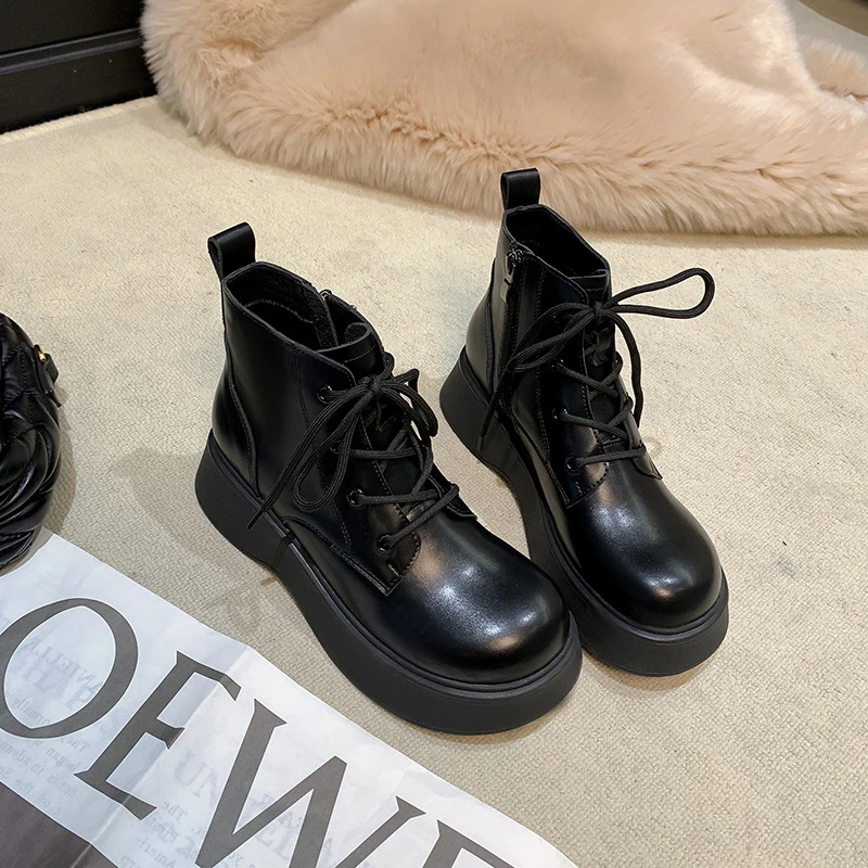 2025年秋冬新款厚底马丁靴女英伦风新款百搭圆头单靴小个子短靴