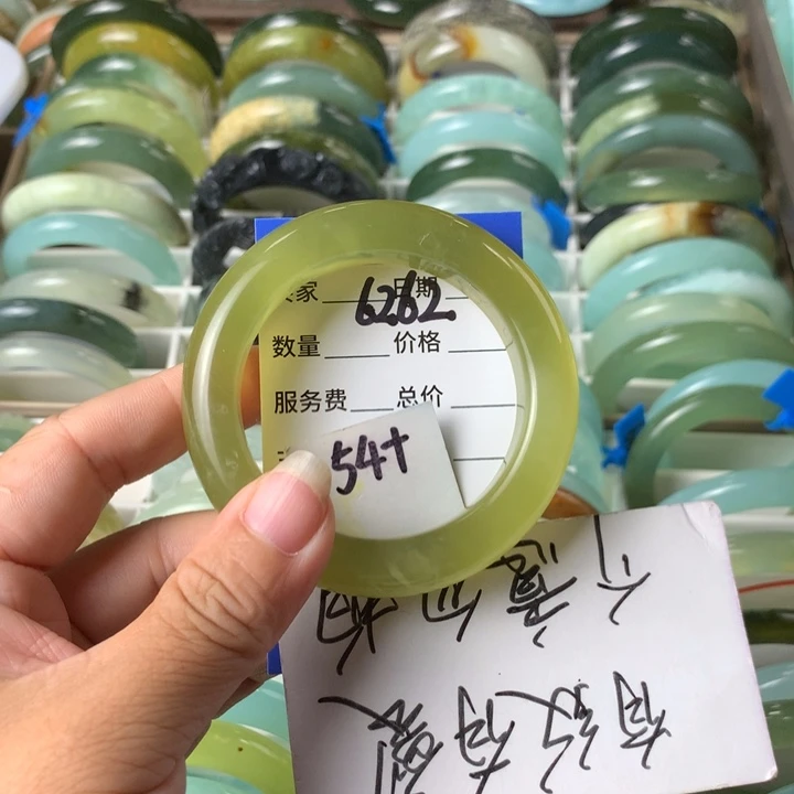 未镶嵌蛇纹石玉手镯6262