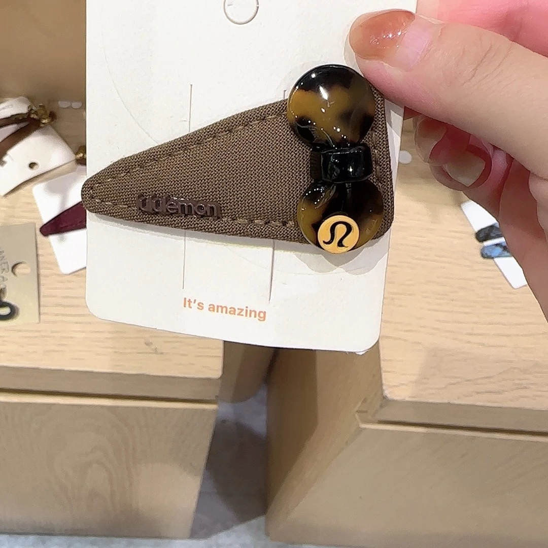 皮质非金属蝴蝶结拜拜