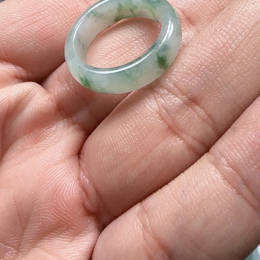 *****翡翠未镶嵌颈饰戒指
