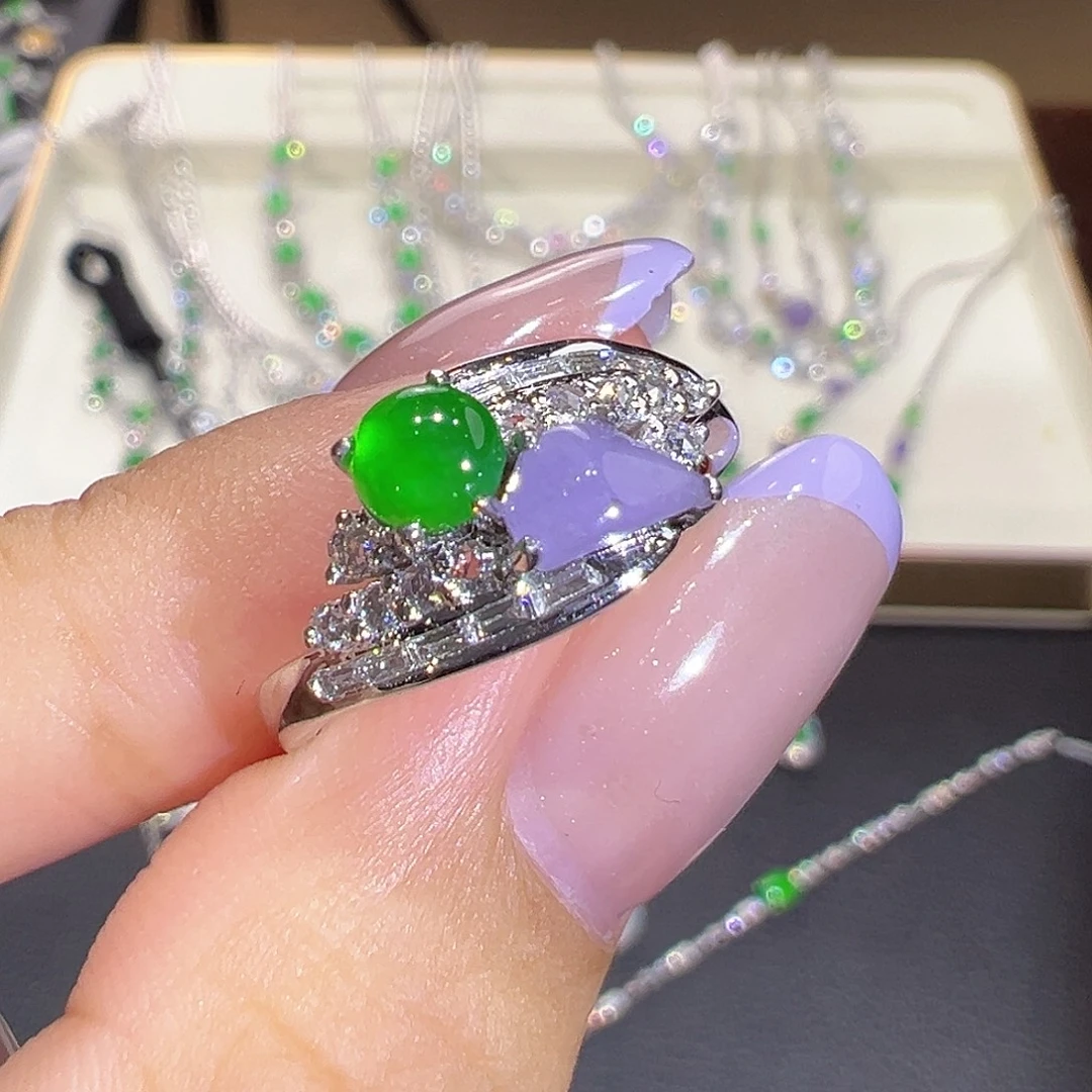 翡翠18K金镶嵌戒指翡翠