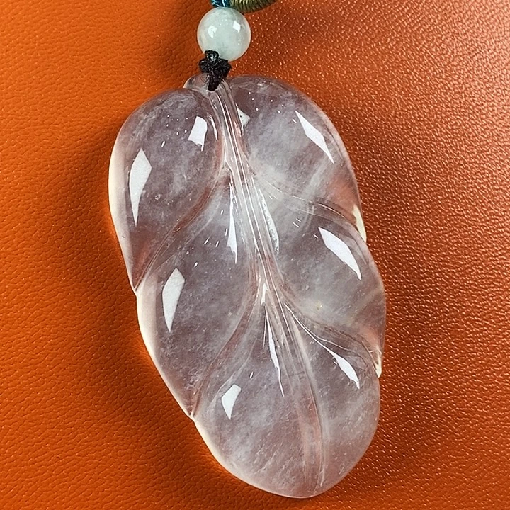 石英质玉未镶嵌颈饰