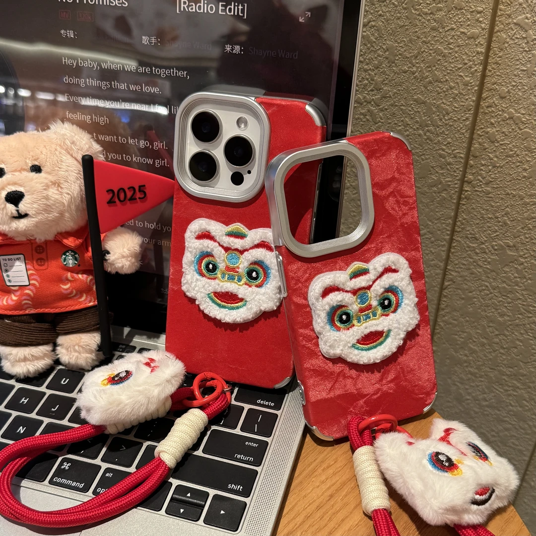 ZMGX新年款红色舞狮适用14苹果16promax手机壳iPhone15雪山纹13套