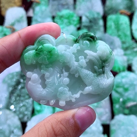 翡翠未镶嵌吊坠(不含链)
