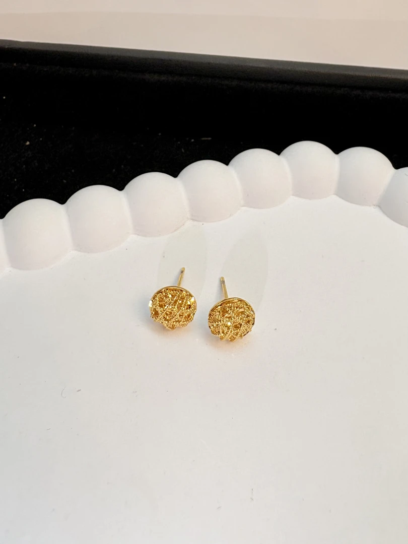 钛钢耳饰 圆形方糖耳钉耳骨钉爆闪百搭气质款耳饰