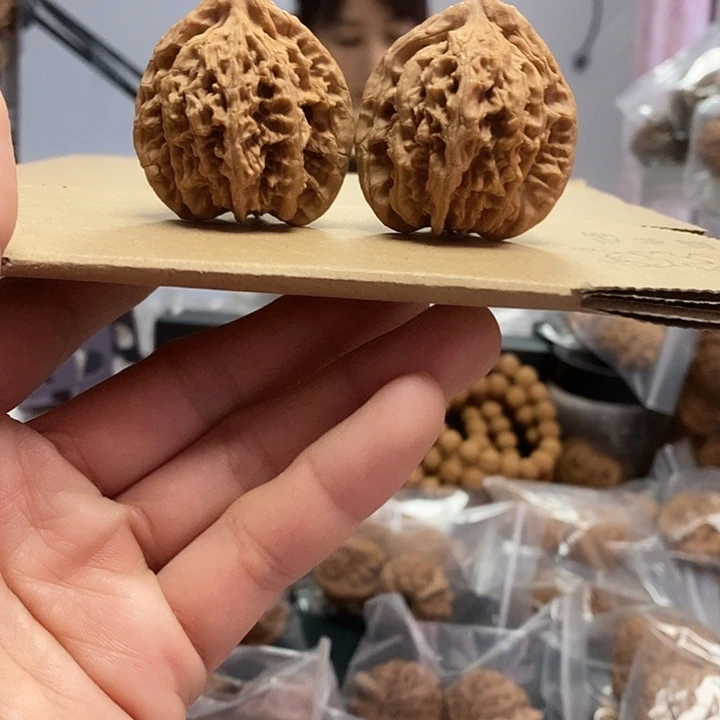 把件文玩核桃39梅枝虎小众