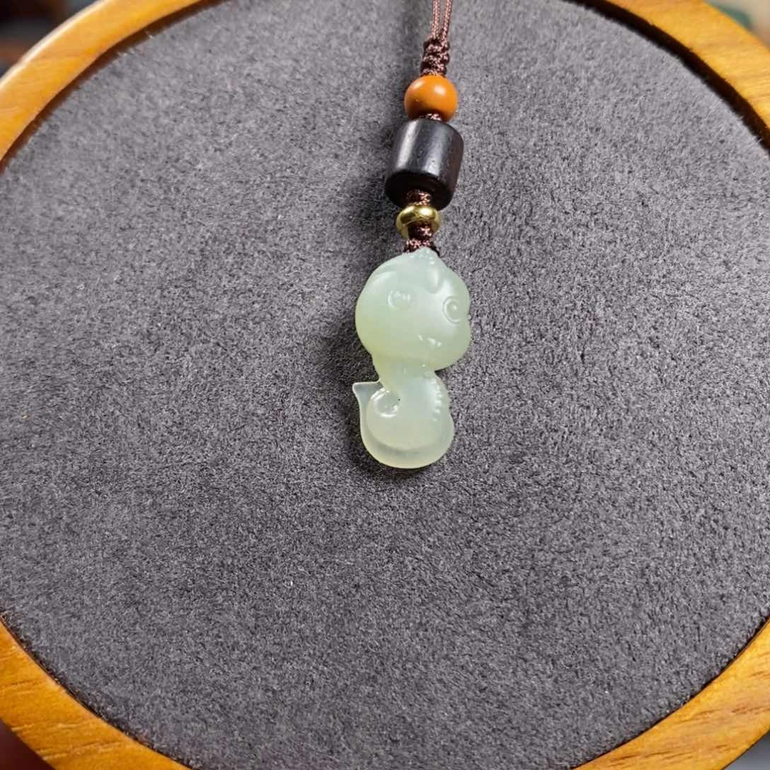 和田玉手机挂未镶嵌