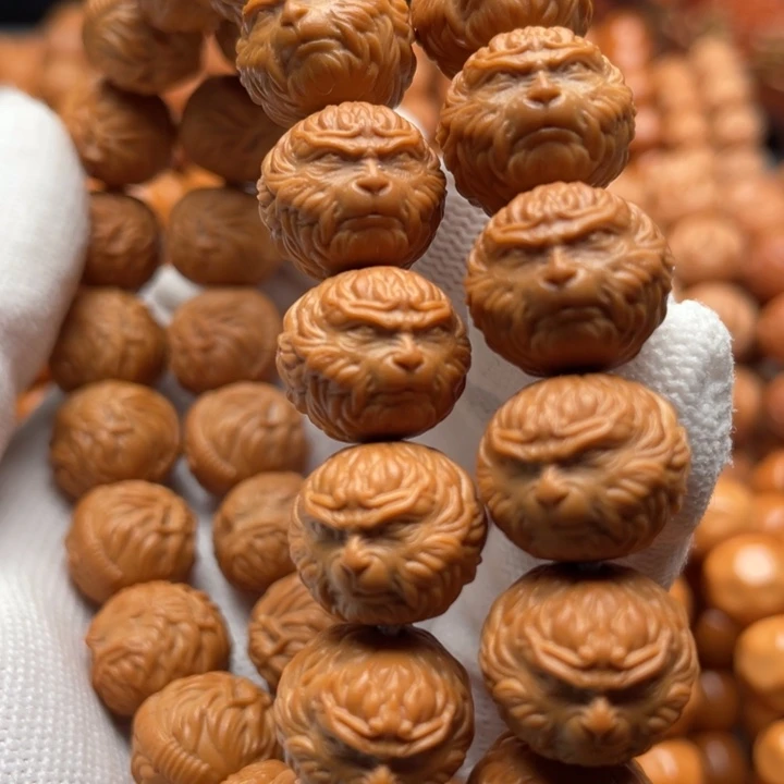 猴头核桃吊坠没****⁶斗战胜佛