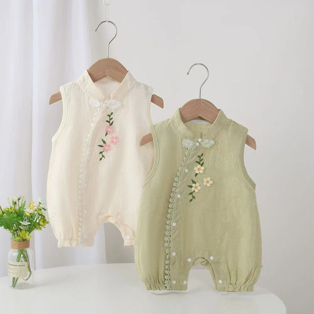 婴幼儿夏季三朵花立领女宝偏襟连体衣