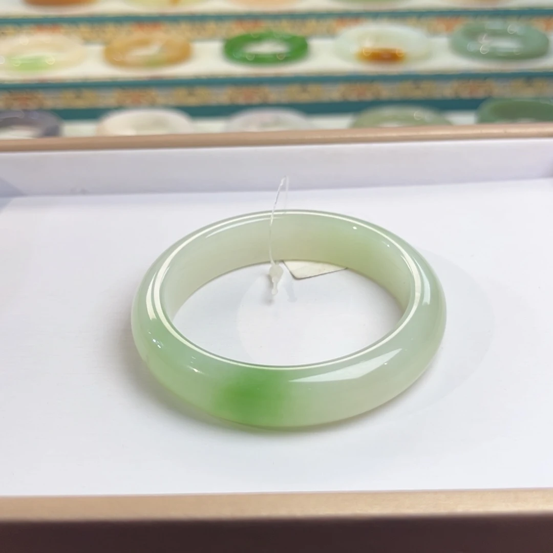 和田玉未镶嵌手镯翠青手镯