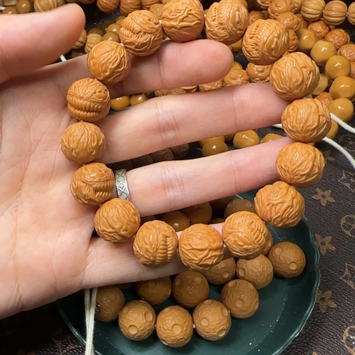 猴头核桃手串毒液头