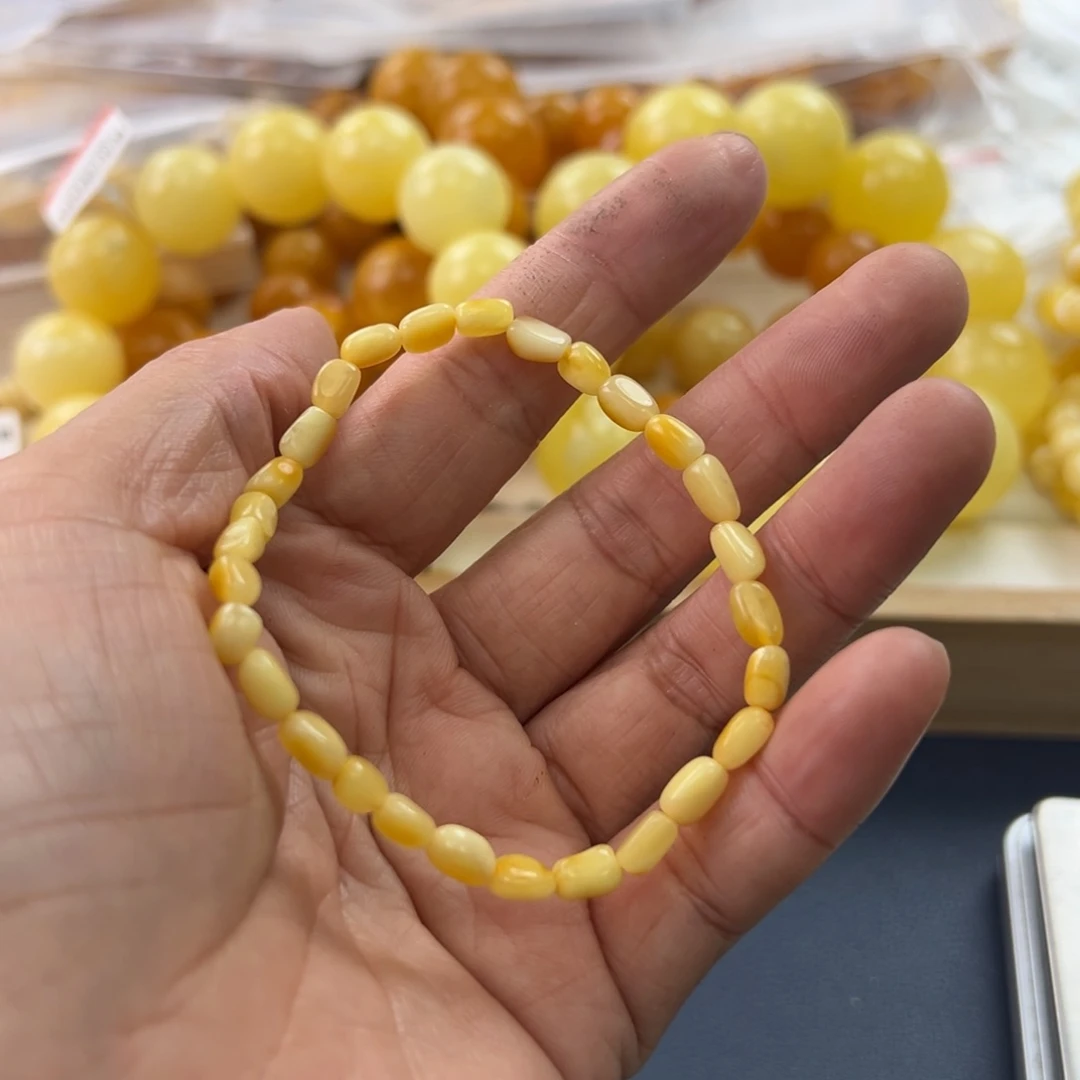 未镶嵌琥珀珠宝奇石