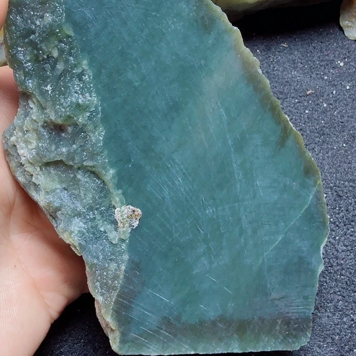 和田玉（糖玉）未镶嵌珠宝半成品