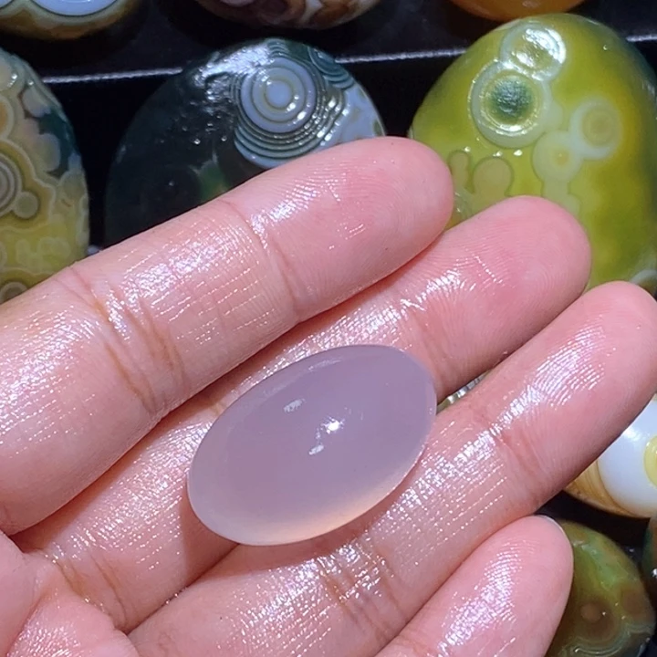 未镶嵌玛瑙/玉髓珠宝奇石军*